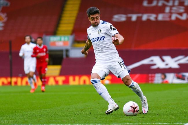 成为仙界巅峰背后的男人《戒指里的老爷爷》定档5月22日EA上线！