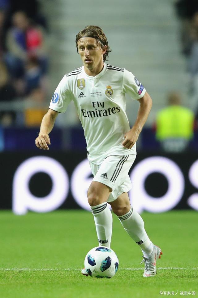 基普乔格惊喜现身！2025上海马拉松新闻发布会顺利举行