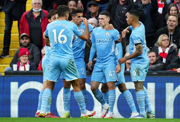 库尼亚破门舍什科失良机 曼联1-1利兹联