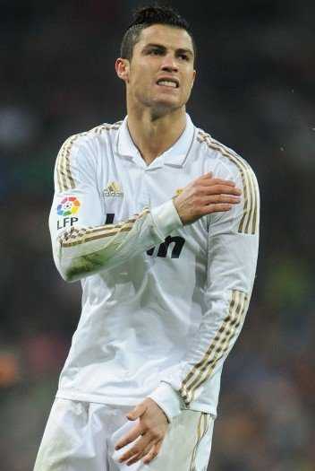 [图]谢文能助攻陈蒲进球 山东泰山战胜长春亚泰